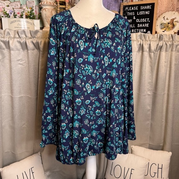 Old Navy Blue Floral Long Sleeve Tie Front Blouse 2XL - Picture 2 of 8